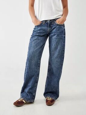 Urban Outfitters BDG Kayla Low-Rise Jeans